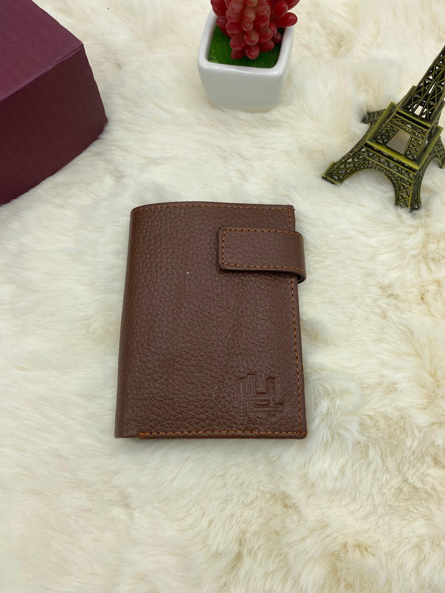 Elevate Your Style with LeatherHeight's Pure Cow Leather Wallet!