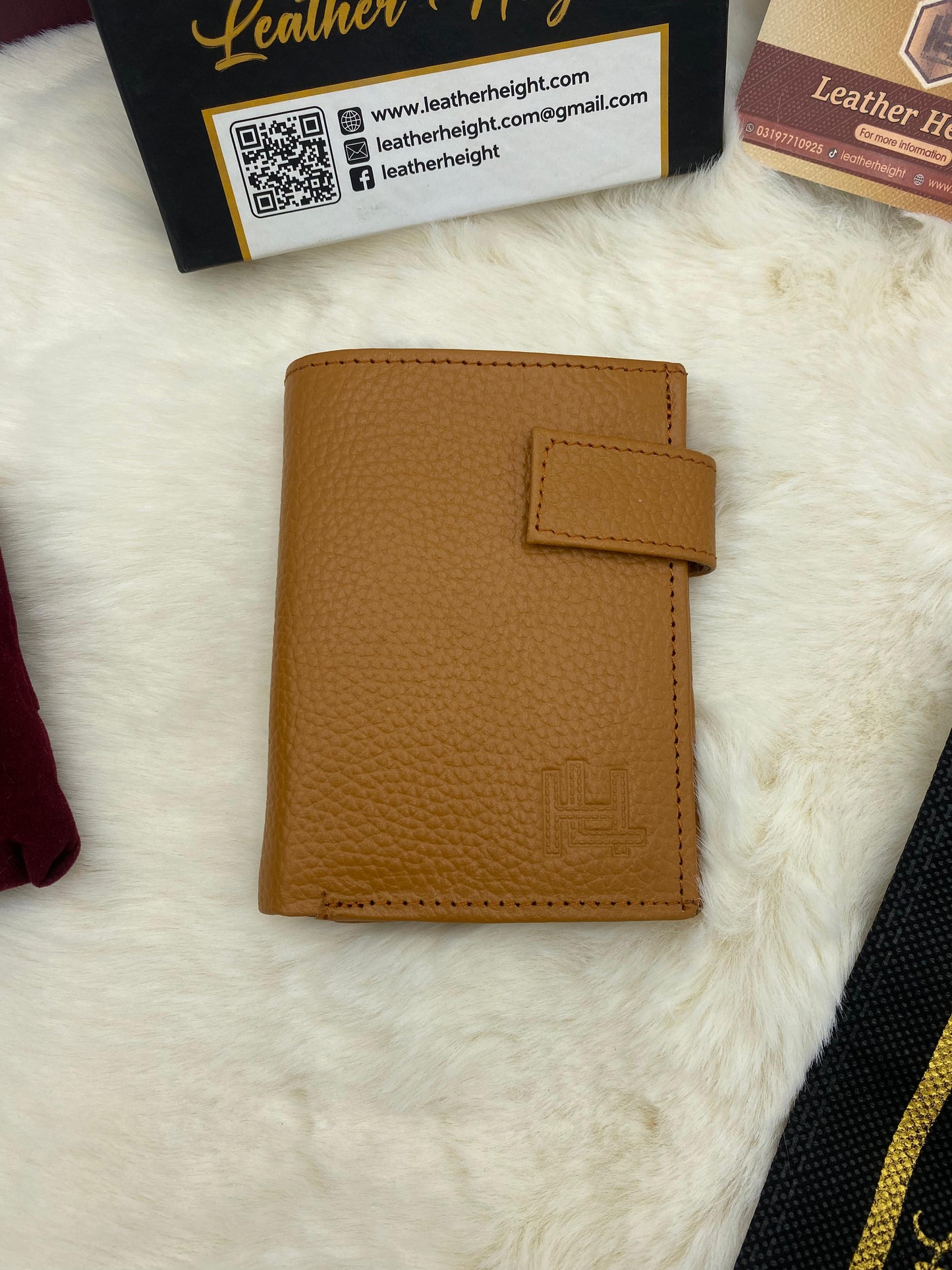 Elevate Your Style with LeatherHeight's Pure Cow Leather Wallet!